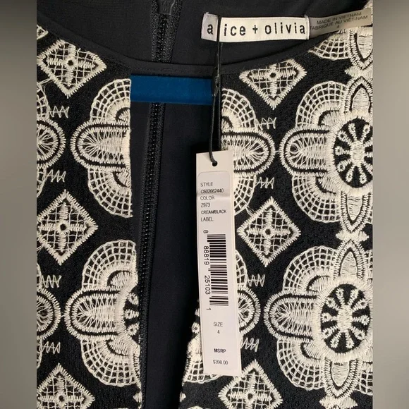 Alice + Olivia Cream & Black Geraldine Dress Size 4 - Picture 5 of 6